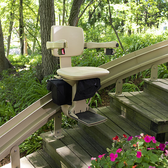 LA Curved chair stairlift